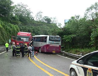 智慧化行车弯道预警系统