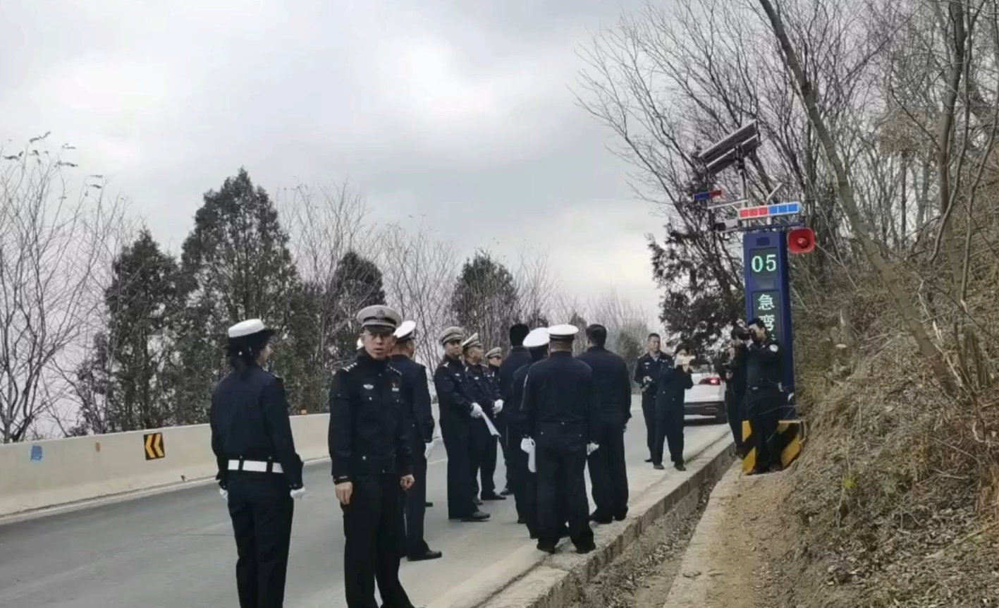 道路交口行车安全智慧化预警系统-御驾通